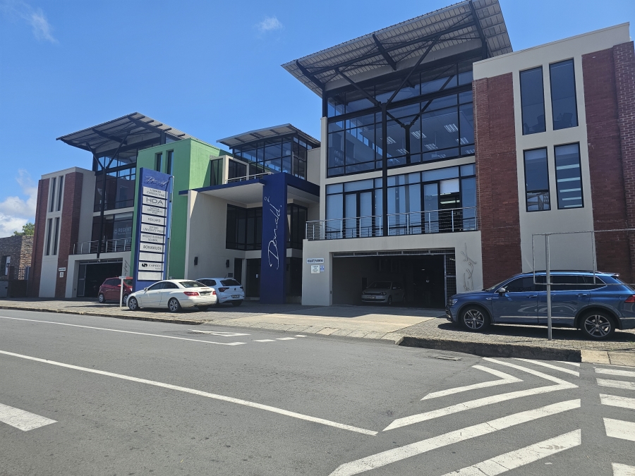 To Let commercial Property for Rent in Vincent Eastern Cape